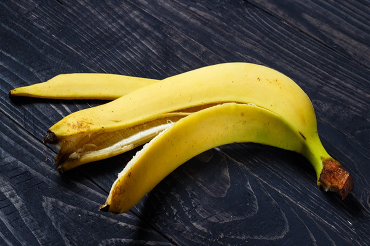 Nevyhadzujte ich, sú skutočným pokladom: ako spracovať banánové šupky v domácnosti