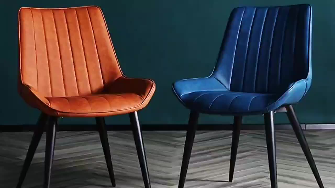 Zbogom, stolice za blagovaonicu: europski trend koji će osvojiti dizajn interijera 2026. godine.