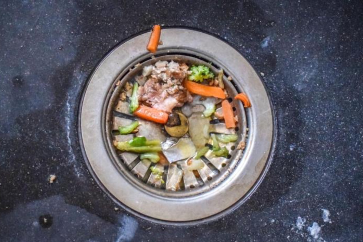 Recite zbogom začepljenim odvodima kod kuće: jednostavan trik za čišćenje sudopera i odčepljivanje cijevi u kratkom vremenu