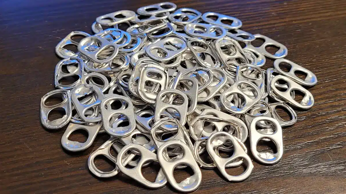 Ne bacajte omču iz limenke - objesite je na vješalicu... Zašto to nisam ranije znao?