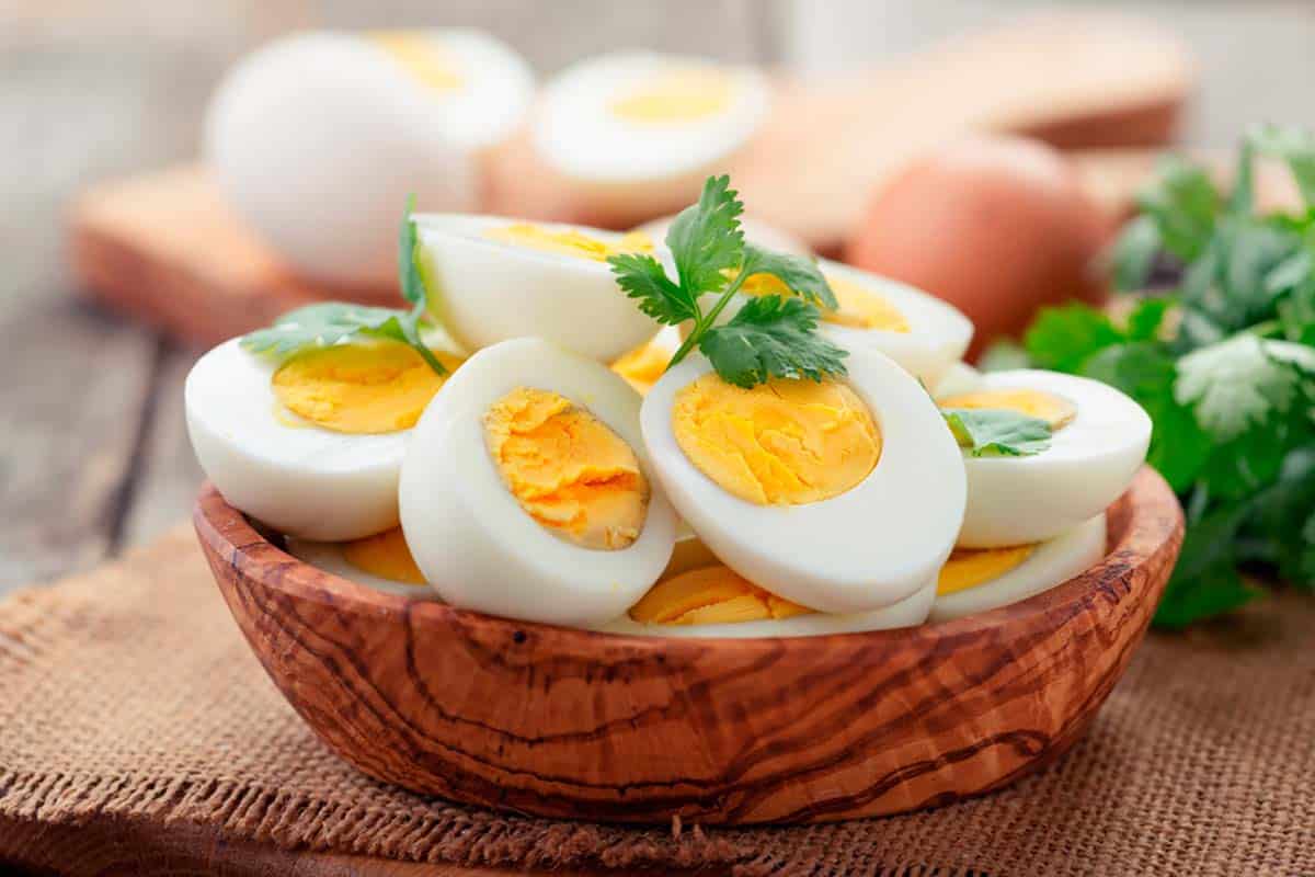 Gdje ima više proteina: u bjelanjku ili u žumanjku? Vaš mozak će vam dati pogrešan odgovor.