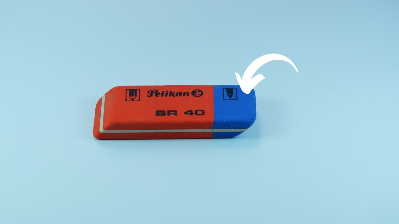 Nije za tintu: čemu služi plavi dio gumice?