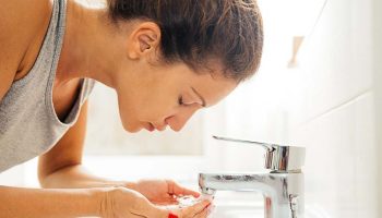 Mnogi to rade pogrešno: Ovo je idealna učestalost pranja lica za očuvanje zdravlja i ljepote