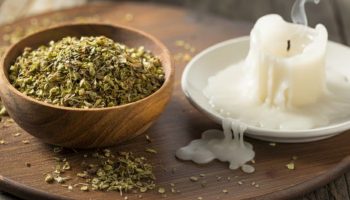 Pomiješajte origano i otopljenu svijeću u staklenci: Čemu služi i zašto se preporučuje za ljeto