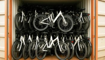 Prijevara s električnim biciklima: 250.000.000 € u 2.435 kontejnera – najveća zapljena kineske robe u povijesti