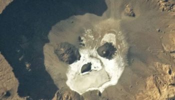 NASA snimila ‘bijelu lubanju’ u Sahari: Nije riječ o snijegu, već o tragovima starim 12.000 godina