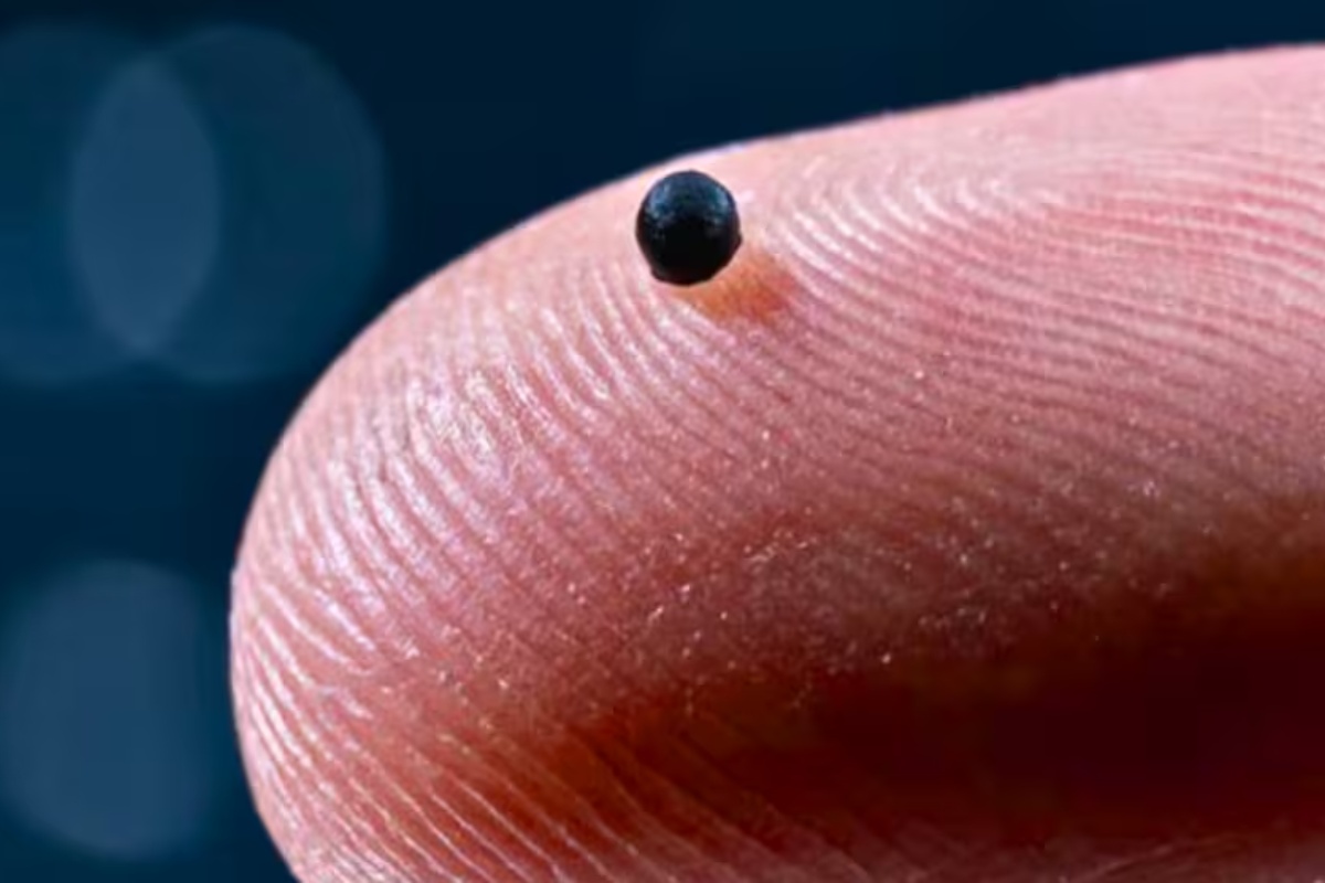 Izum stoljeća, Znanstvenici stvaraju mikro-robota sposobnog ući u organizam i isporučiti lijek na zahvaćeno mjesto