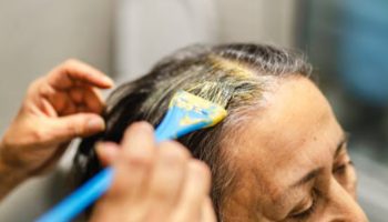 Zbogom sijedoj kosi zauvijek: Domaća boja za kosu na bazi cimeta koja ih skriva u trenu i daje mnogo sjaja