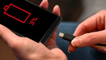 Kako puniti mobitel da ne oštetite bateriju i da traje mnogo godina