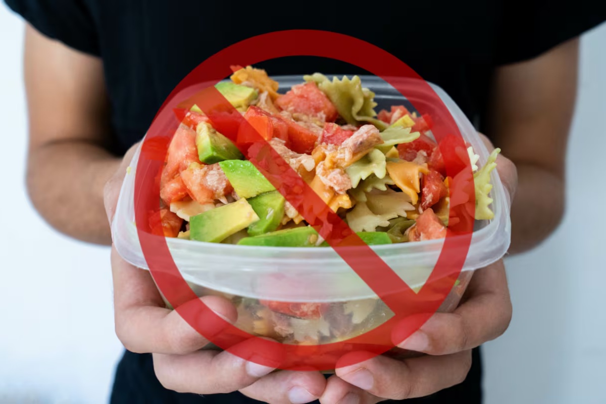 Nemojte to činiti: namirnice koje nikada ne biste smjeli čuvati u plastičnim posudama