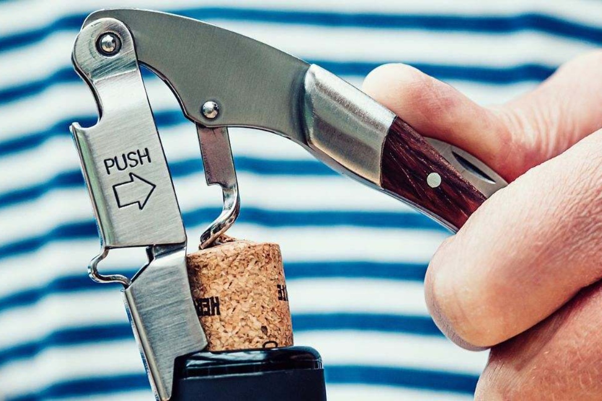 Ne bacajte plutane čepove od vina: stavite ih u korišćeno ulje za prženje da biste postigli ovaj efekat