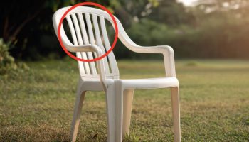 Čemu služe prorezi na plastičnim stolicama?