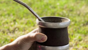 Kako očistiti slamčice za mate čaj i ukloniti nakupljeni kamenac