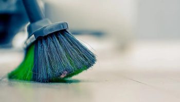 Stavljanje silikona na čekinje metle: Zašto se to preporučuje i čemu služi