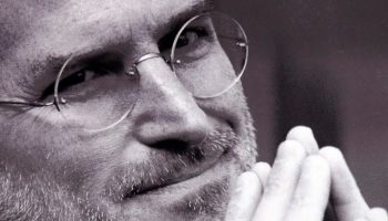 Steve Jobs, osnivač kompanije Apple: „Vraćao sam flaše gaziranih pića za 0,05 € kako bih imao šta da jedem“