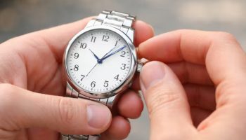 Promena vremena u celoj zemlji 2026. godine: kog dana i kako treba podesiti satove