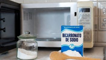 Stručnjaci za čišćenje se slažu: "Soda bikarbona je danas najbolje sredstvo za čišćenje kuhinje. Prirodna je, upija mirise i služi za sve, čak i za mikrotalasnu"