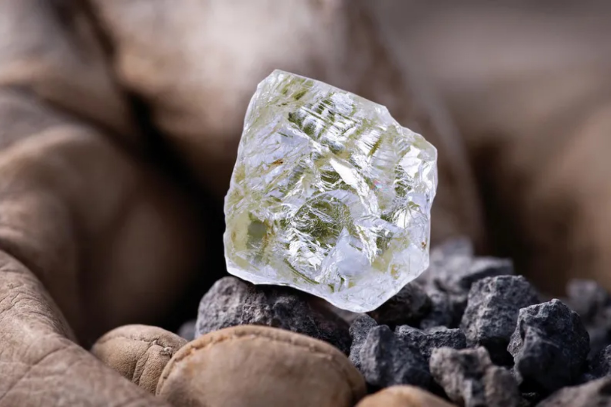 Dijamanti nisu večni. Stvorio ih je čovek koji je radio na perpetuum mobile-u