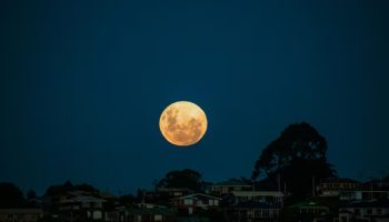 Tačno vreme za posmatranje potpunog pomračenja Meseca sa Floride u martu 2026. godine