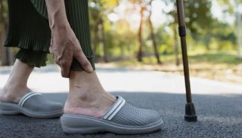 Ni tegovi, ni joga: idealna vežba za jačanje zglobova kod starijih osoba