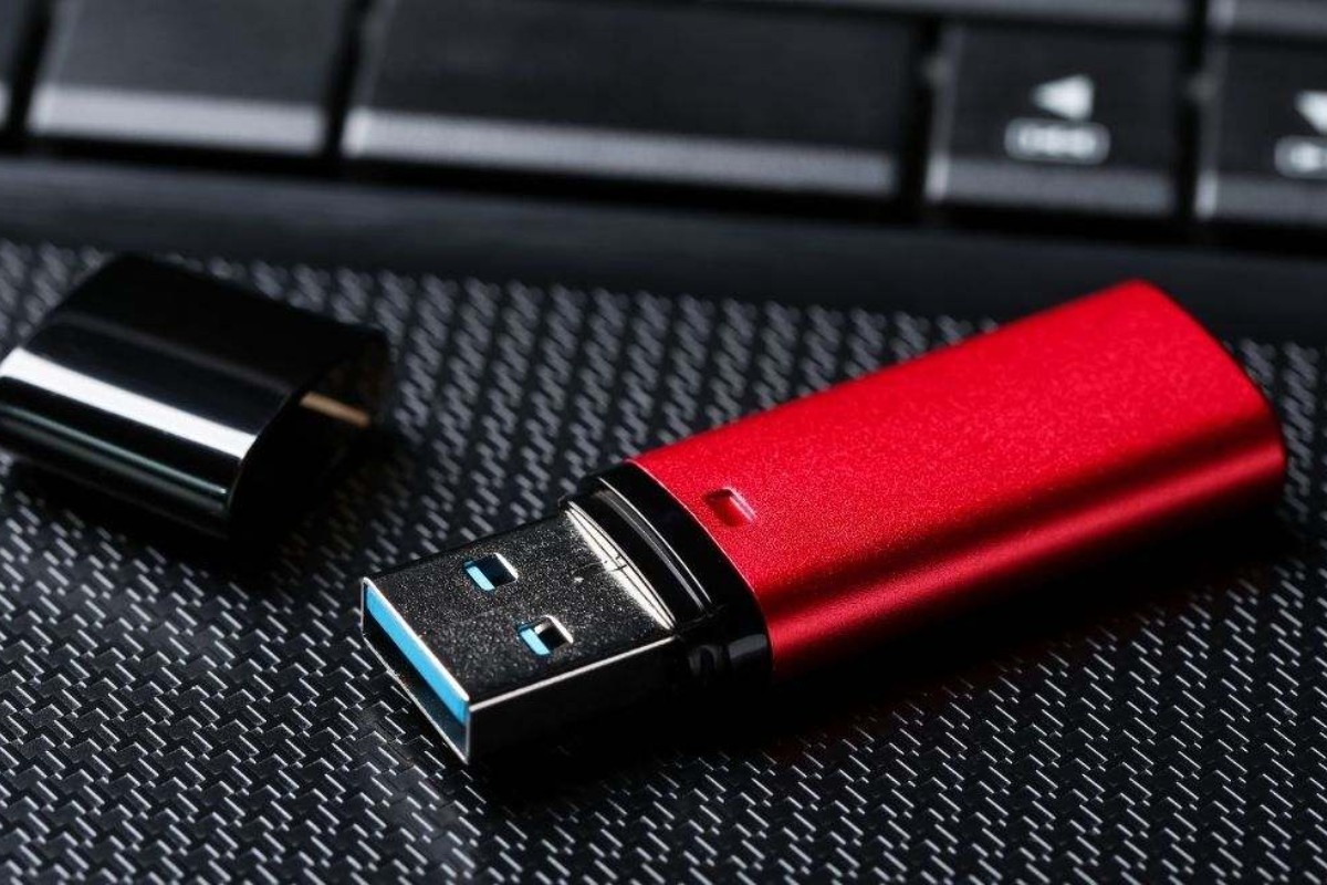 Ko ima USB fleš disk kod kuće, ima blago: zašto i čemu služi