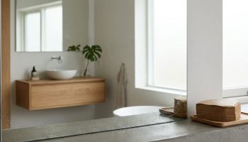 Ne krpom, i ne maramicama: kako pravilno obrisati ogledalo u kupatilu da ne bude mrlja?