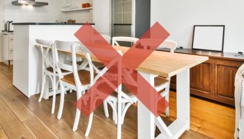 Zbogom identičnim trpezarijskim stolicama: trend „Mix & Match“ koji osvaja domove