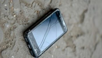 Ako imate stari telefon, posedujete pravo blago: 10 trikova da ga pretvorite u korisnu stvar