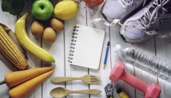 Viisi hyödyllistä tapaa, jotka Z-sukupolven tulisi omaksua fyysisen ja henkisen hyvinvointinsa parantamiseksi.