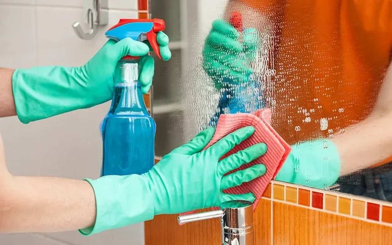 Bez octa, bez izbjeljivača: proizvod koji koriste profesionalci za čišćenje kako bi prozori izgledali kao novi.