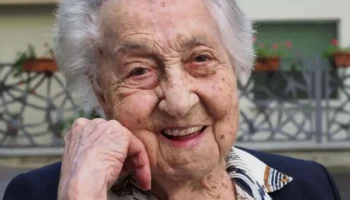 112-vuotias vanhin nainen paljastaa tärkeimmän salaisuutensa: lasillinen viiniä päivittäin jokaisen aterian yhteydessä.