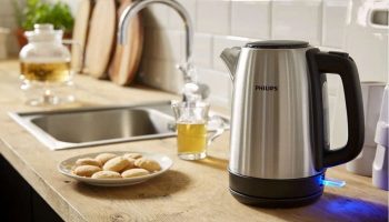 Slováci masovo odmietajú čajníky. V kuchyniach sa objavil nový štandard.