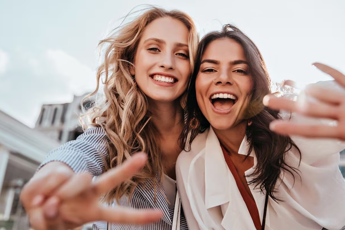 Leil Lowndes, stručnjak za veze: „Postoji mentalna zamka zbog koje će vas smatrati prijateljem u sekundi“ – image 1