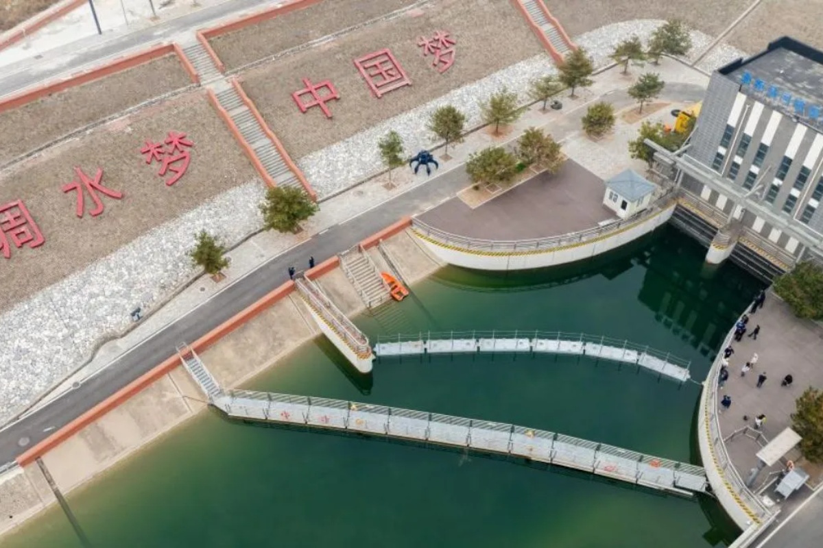 Kina gradi tri mega-tunela, menja tok reka i obezbeđuje pijaću vodu za milione – image 1