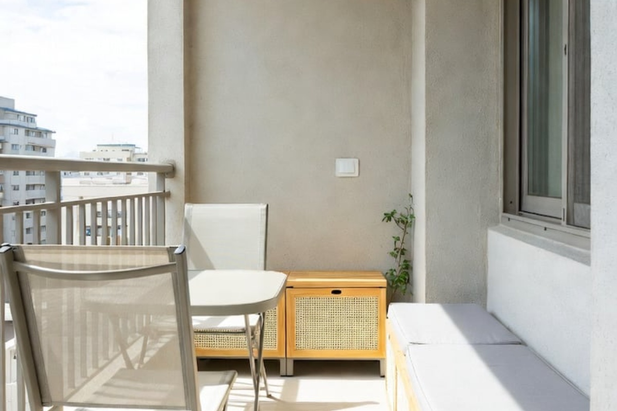 Zbogom dosadnom balkonu: 5 modernih ideja za dekoraciju koje će ga vizuelno povećati – image 1