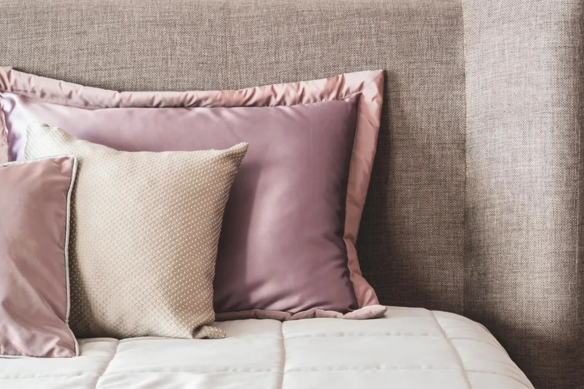 Stavite jastučnicu na metlu: Zašto se to preporučuje i čemu služi – image 2