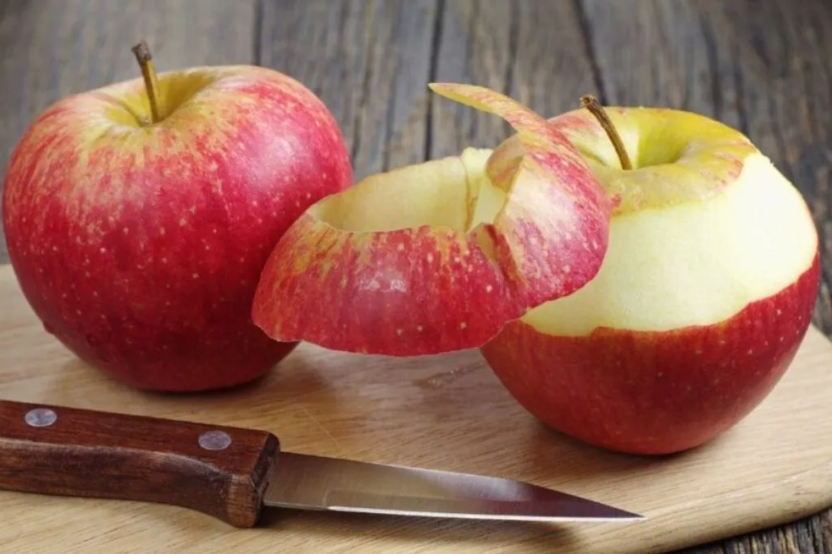 Mešanje kore jabuke sa solju: zašto se preporučuje i čemu služi – image 2
