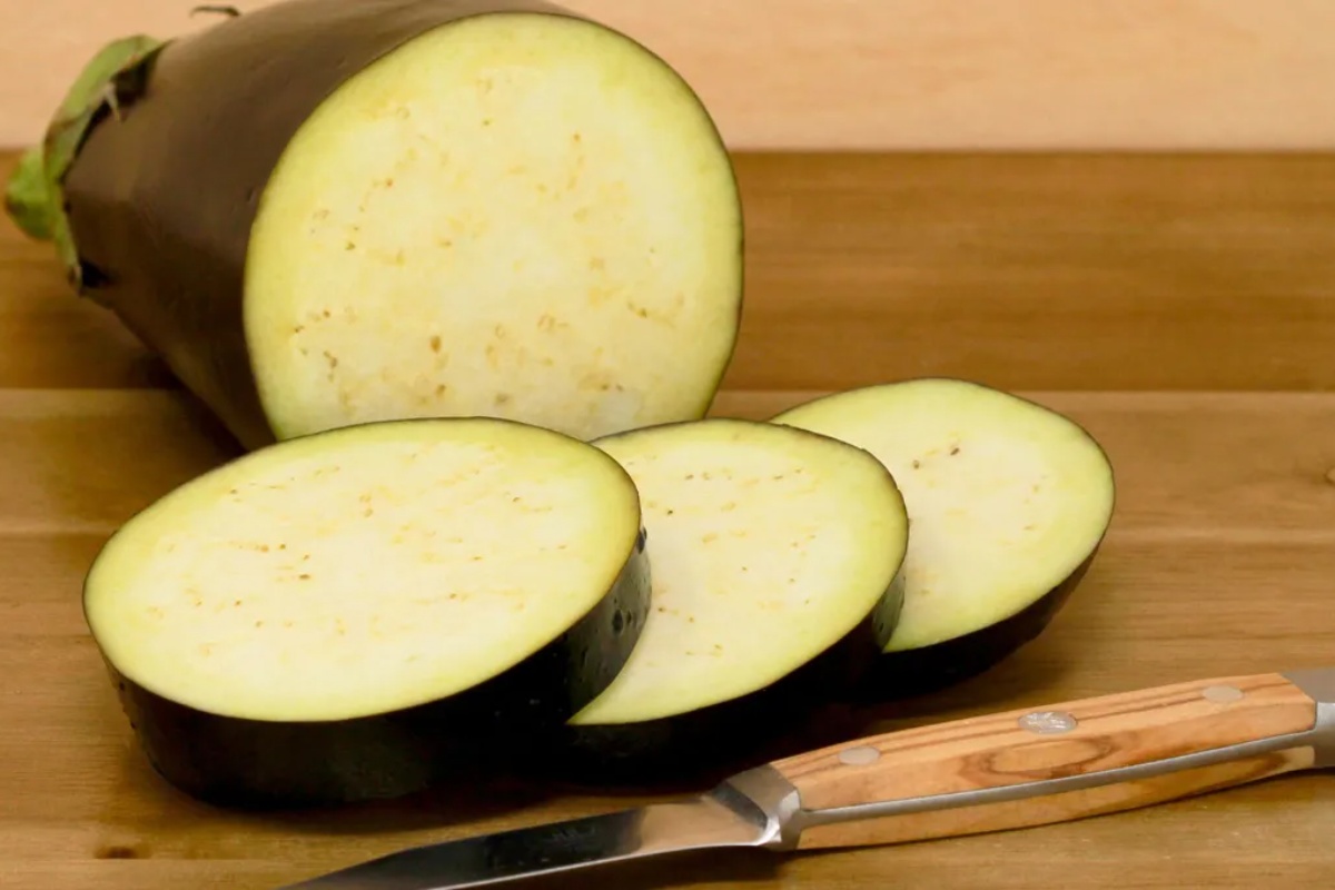 Ne bacajte semenke patlidžana jer u rukama imate blago: evo čemu služe – image 2