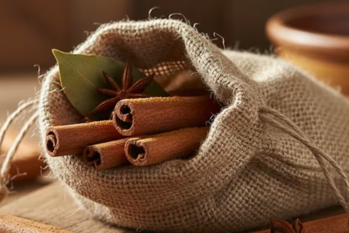 Kuvanje kore limuna sa cimetom i bosiljkom: čemu služi i zašto se preporučuje – image 2