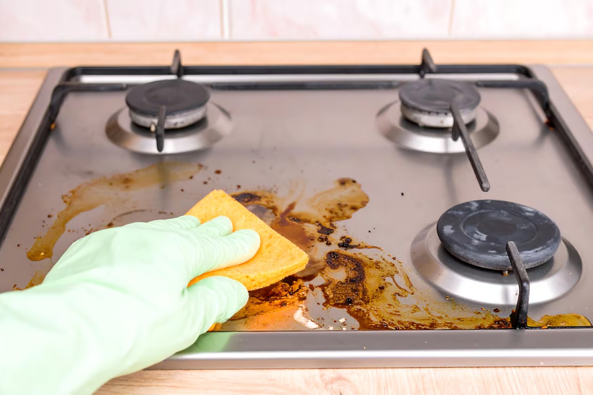 Ni skupi proizvodi ni izbeljivač: kako očistiti gorionike na šporetu bez ostavljanja masnoće – image 2