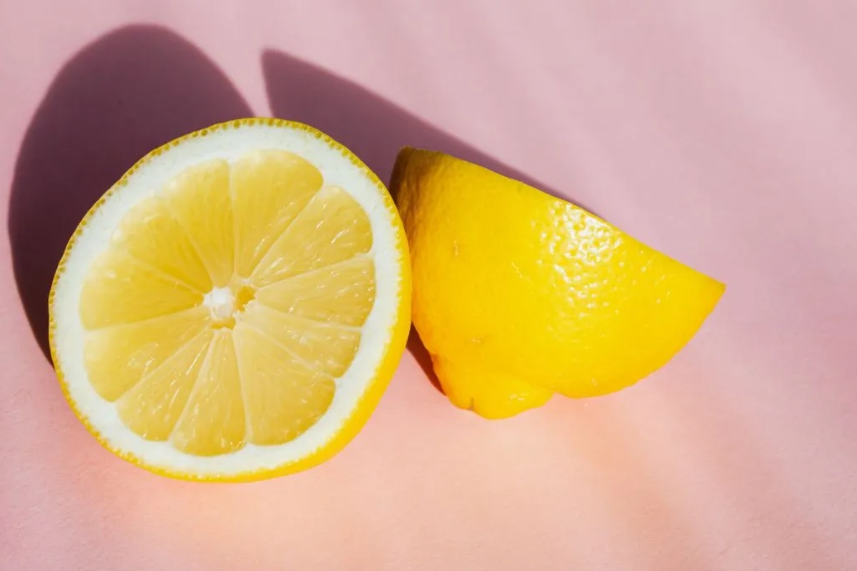 Mešanje limuna sa spanaćem: zašto se to preporučuje i koje su prednosti – image 2