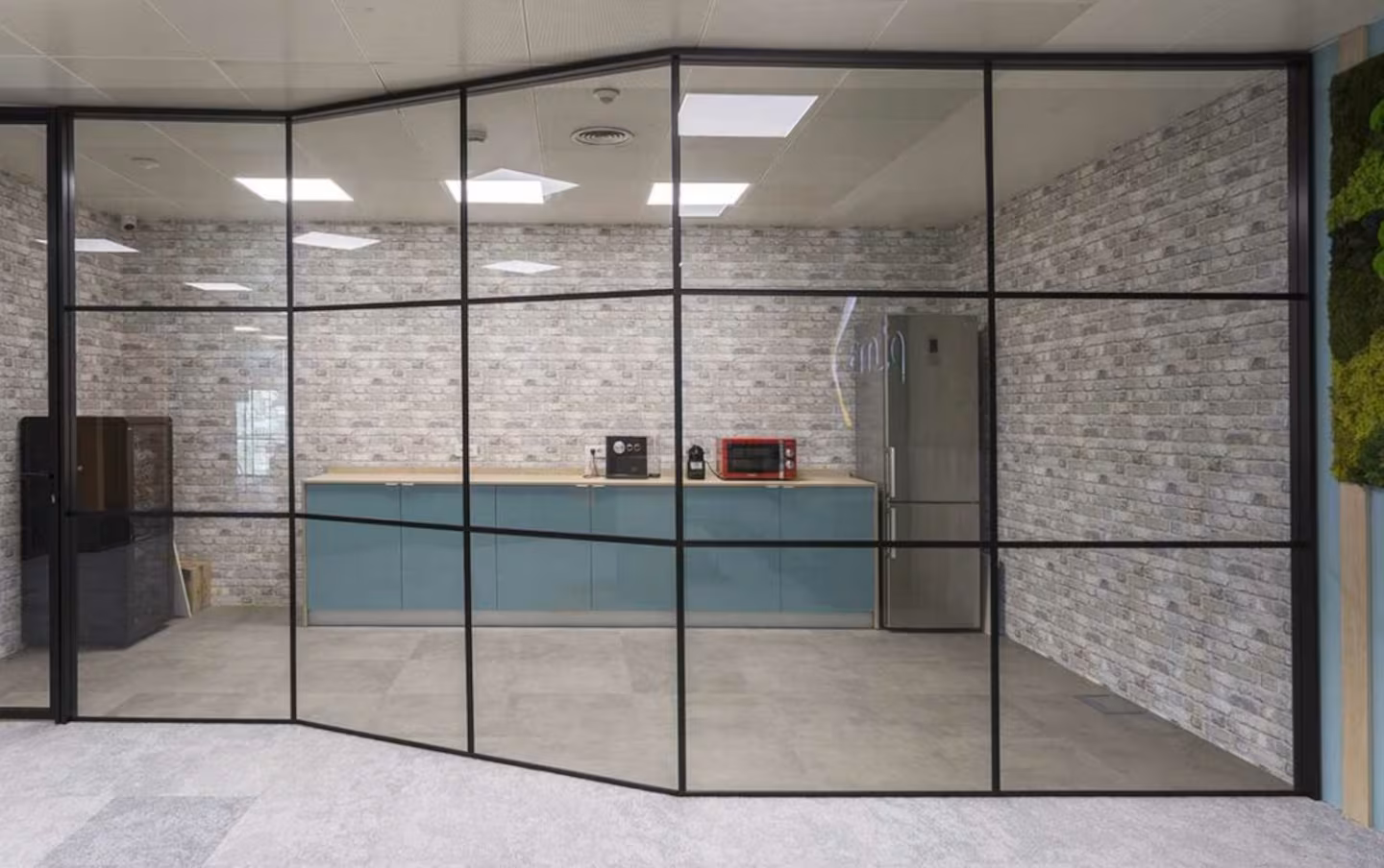 Gips-karton ploče su izašle iz mode: 5 elegantnijih i jeftinijih ideja za pregrađivanje prostora – image 5