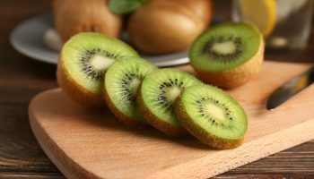 Kardiológ: „Toto sú tri najlepšie produkty na konzumáciu pred spaním, keď cieľom nie je zmeniť hladinu glukózy alebo inzulínu, ale zlepšiť kvalitu spánku.“