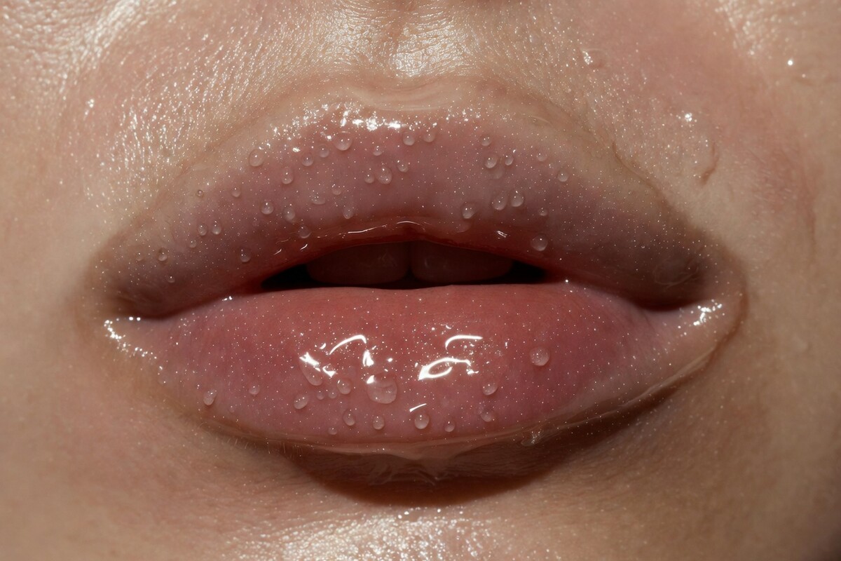 Prirodni volumen i sjaj usana