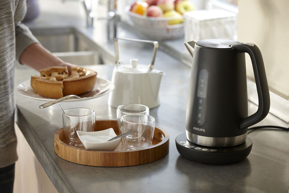 Mnohí vyhadzujú svoje elektrické rýchlovarné kanvice. Nové zariadenie šetrí vodu a nezaberá veľa miesta.