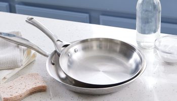 „Nemusíte sa trápiť s odstraňovaním zvyškov krému“… Stačí pridať tento prášok a škvrna zmizne v okamihu.