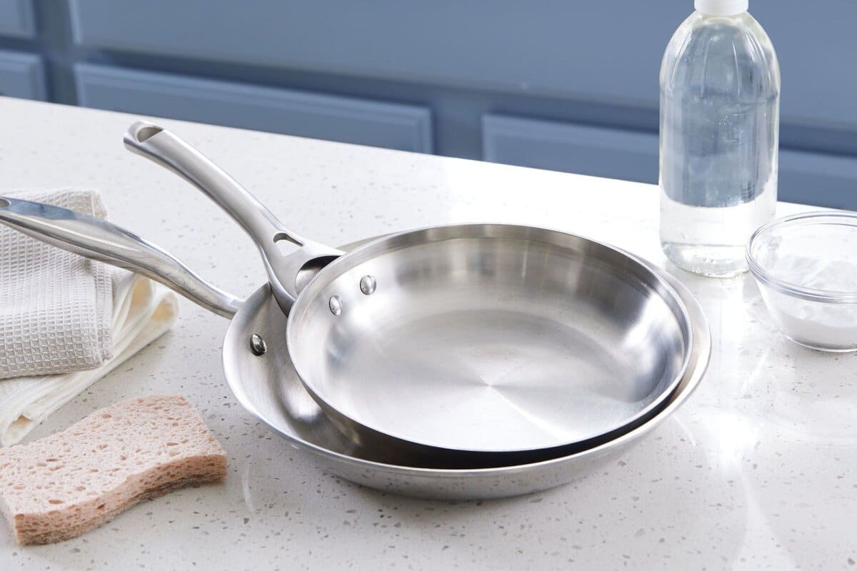 „Nemusíte sa trápiť s odstraňovaním zvyškov krému“… Stačí pridať tento prášok a škvrna zmizne v okamihu.