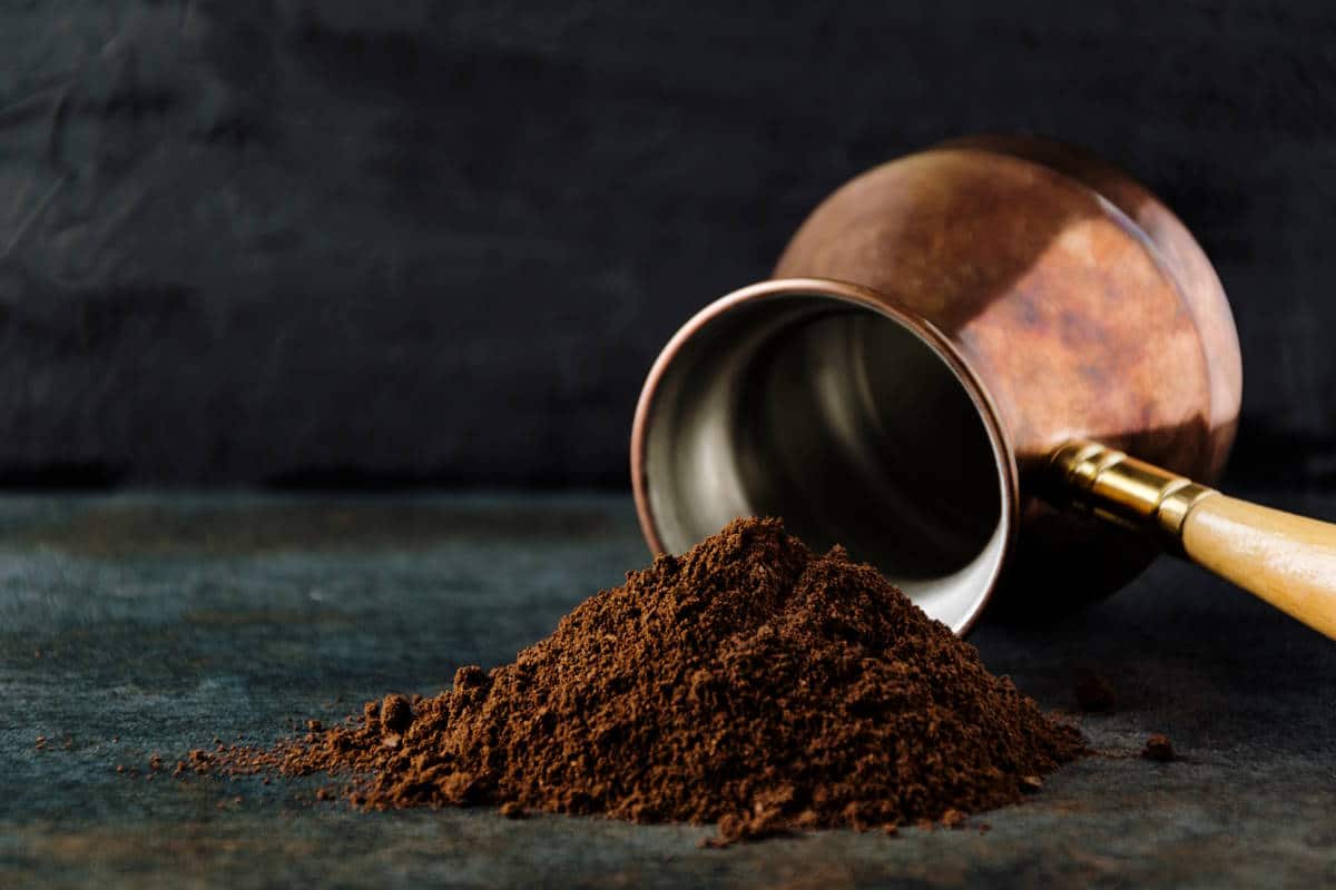 Kako pravilno skuhati ukusnu kavu u turskom kuhalu na štednjaku: suptilnosti pripreme.