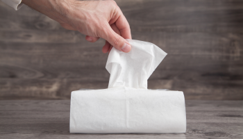 Hyvästi paperipyyhkeet: uudelleenkäytettävät vaihtoehdot ovat kasvattamassa suosiotaan Suomessa.