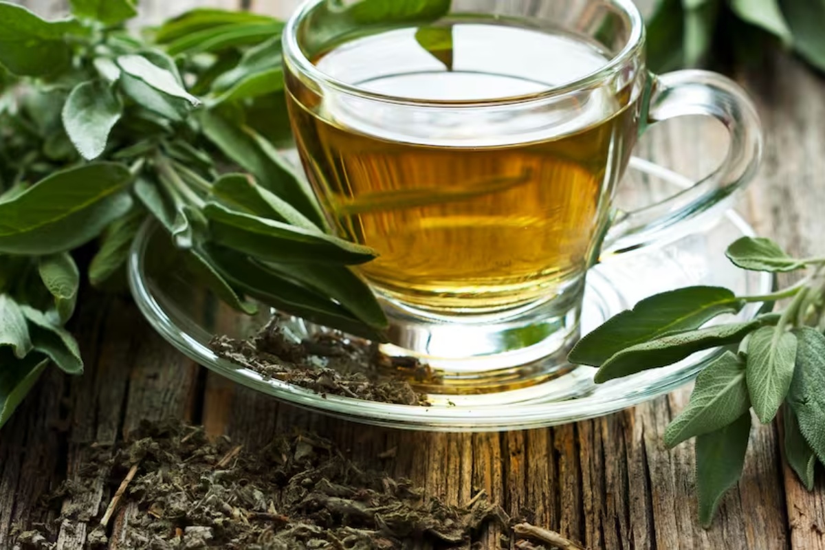 Čaj koji “liječi sve”: ima protuupalna svojstva, poboljšava pamćenje i bori se protiv hormonalnih poremećaja